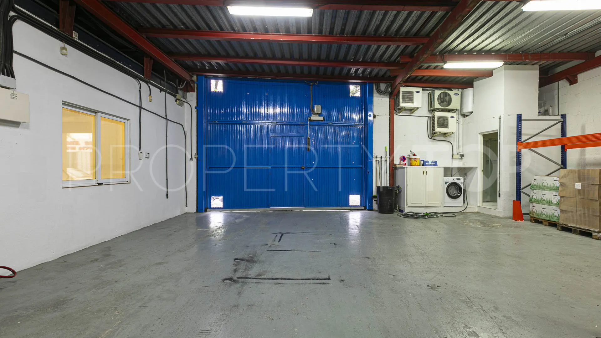 Nave en venta en Plaza de toros-La Ermita con 8 dormitorios