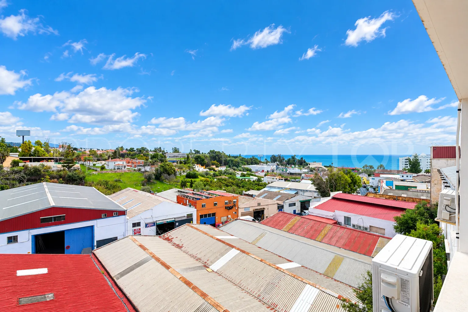 Nave en venta en Plaza de toros-La Ermita con 8 dormitorios