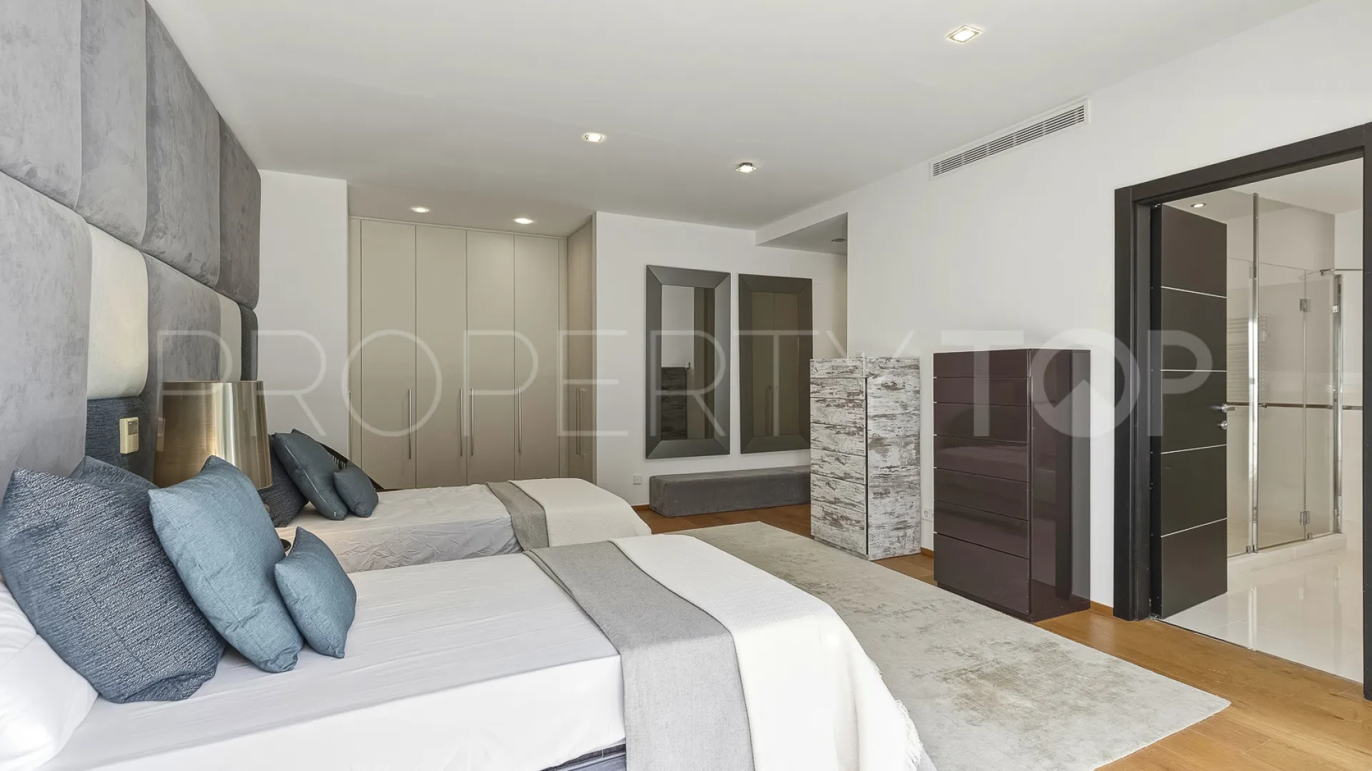 Sierra Blanca, villa pareada en venta