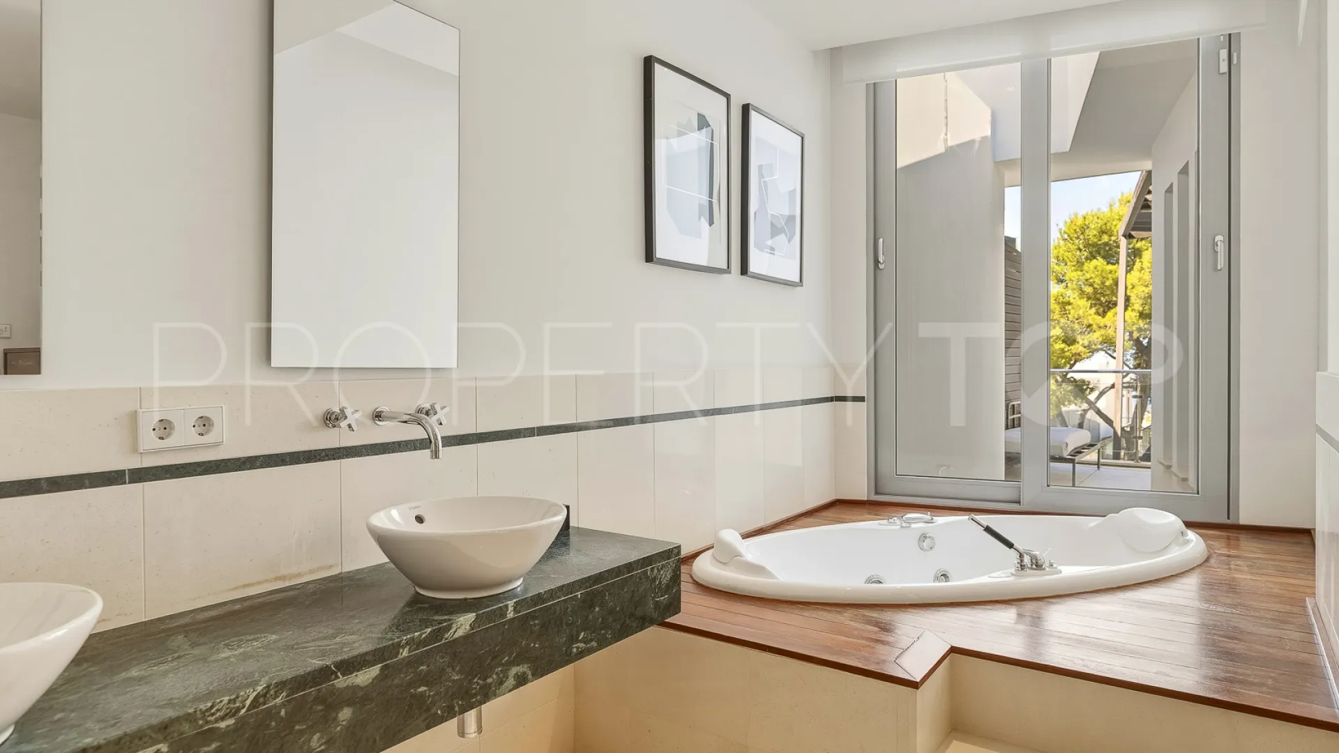 Sierra Blanca, villa pareada en venta