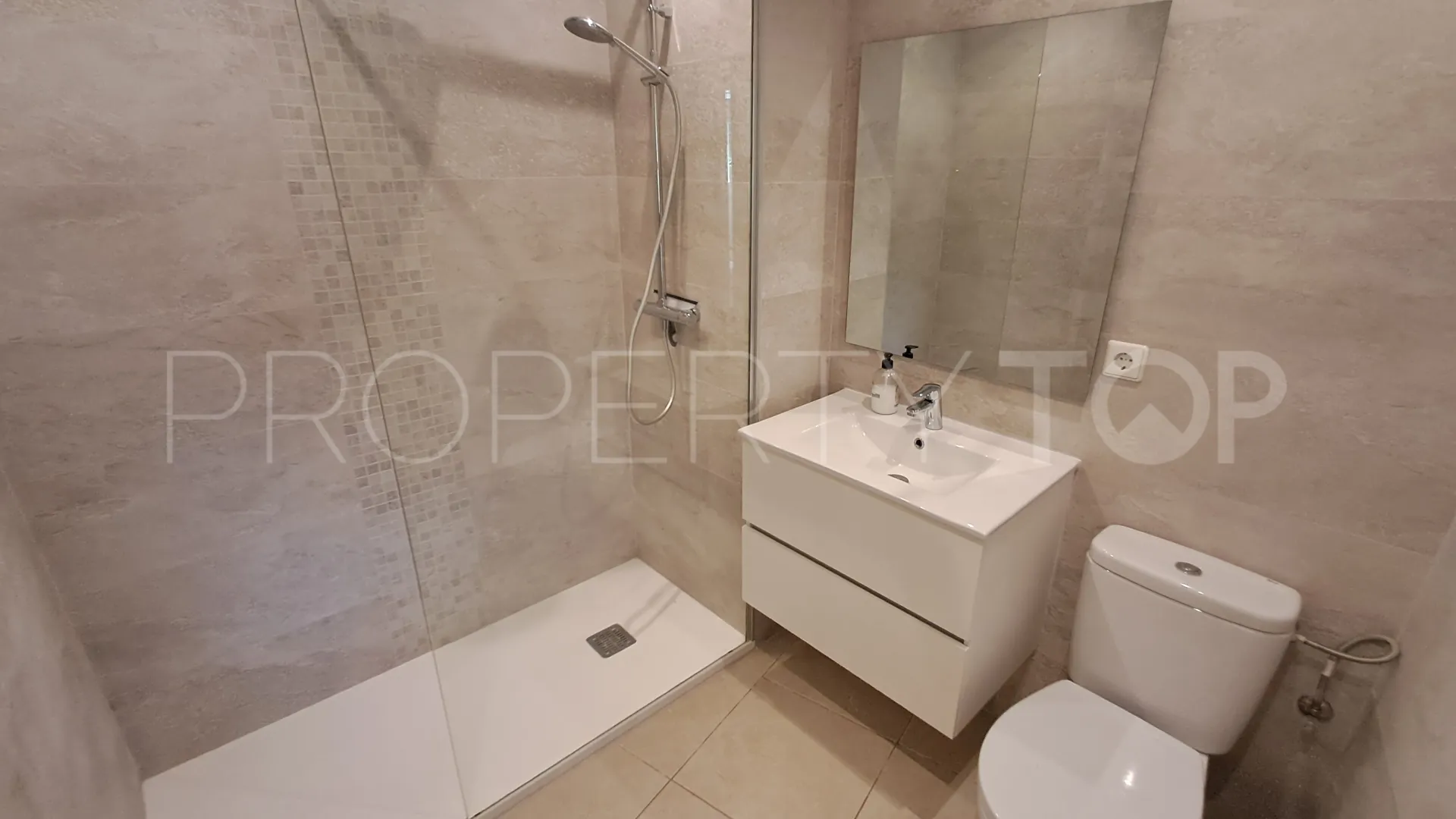 Apartamento a la venta de 2 dormitorios en Marbesa