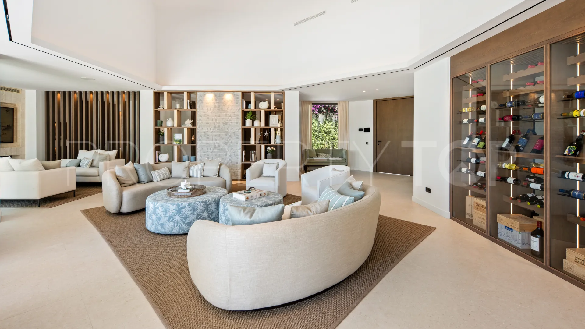 El Herrojo 6 bedrooms villa for sale