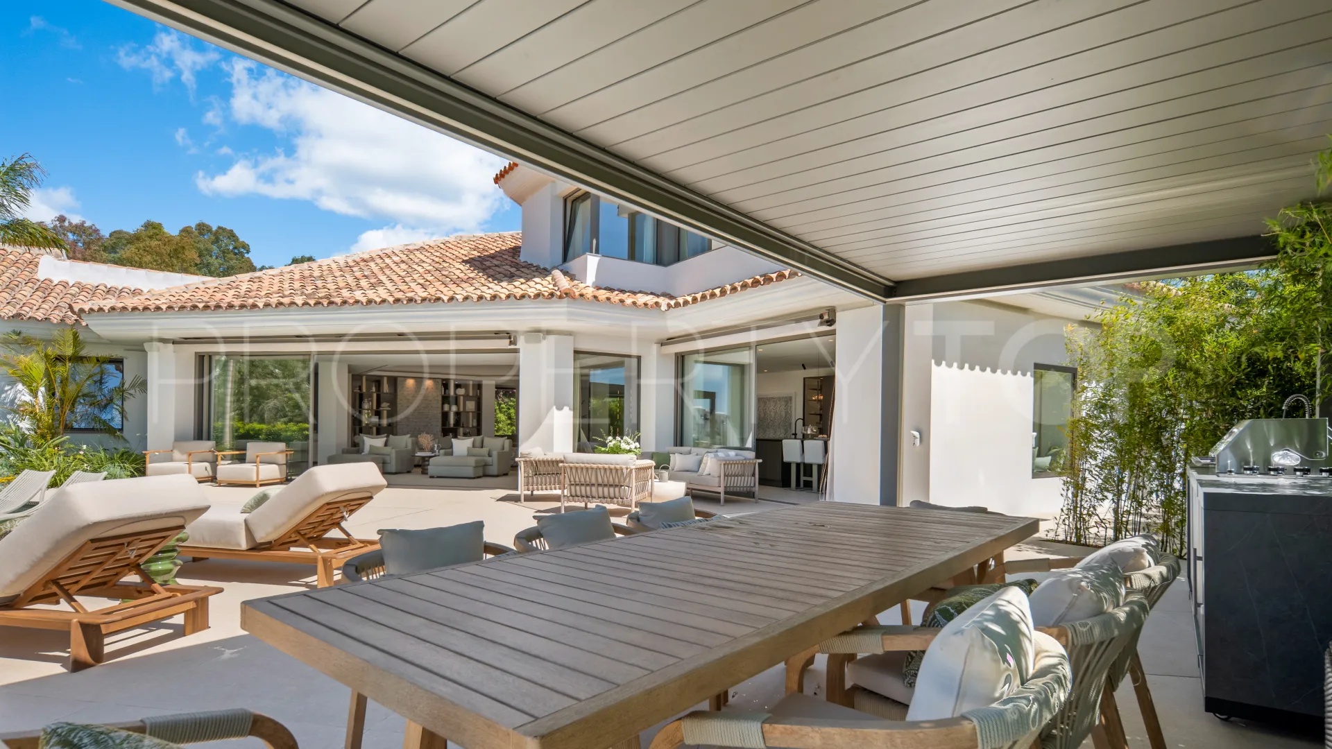 El Herrojo 6 bedrooms villa for sale