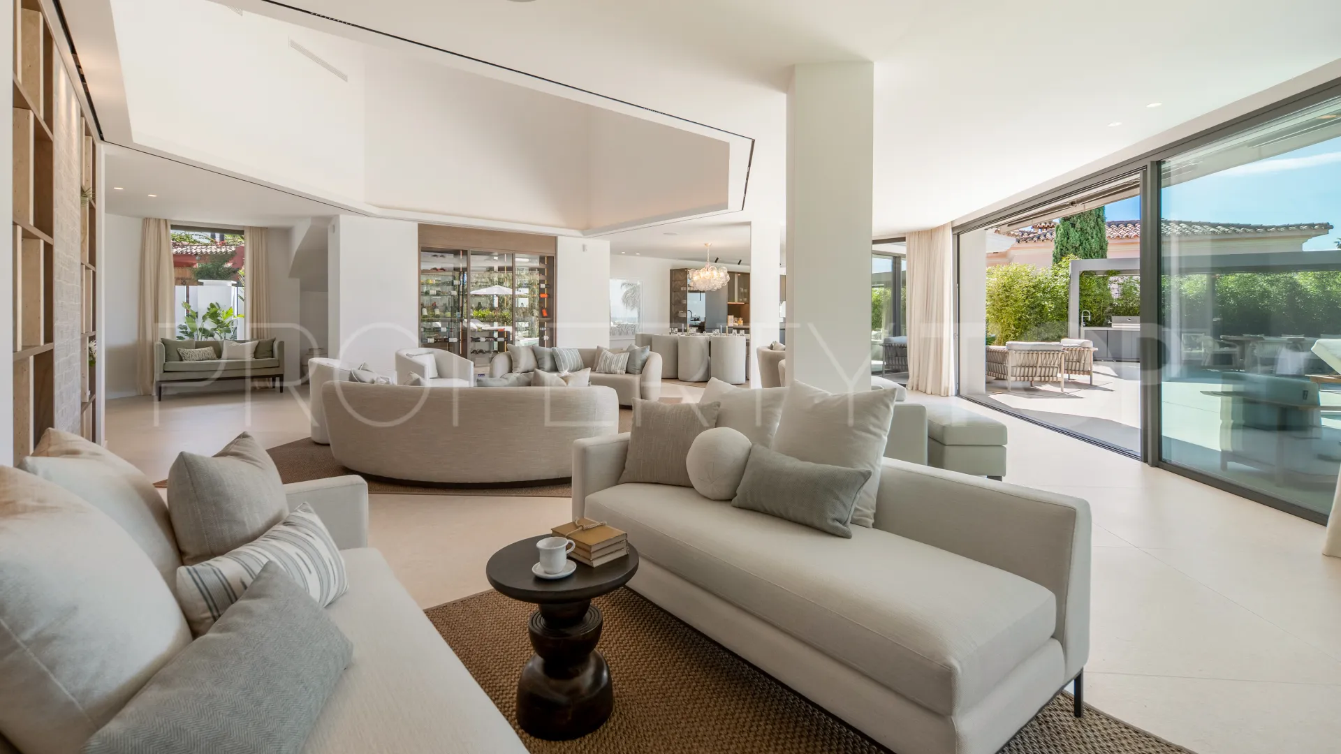 El Herrojo 6 bedrooms villa for sale