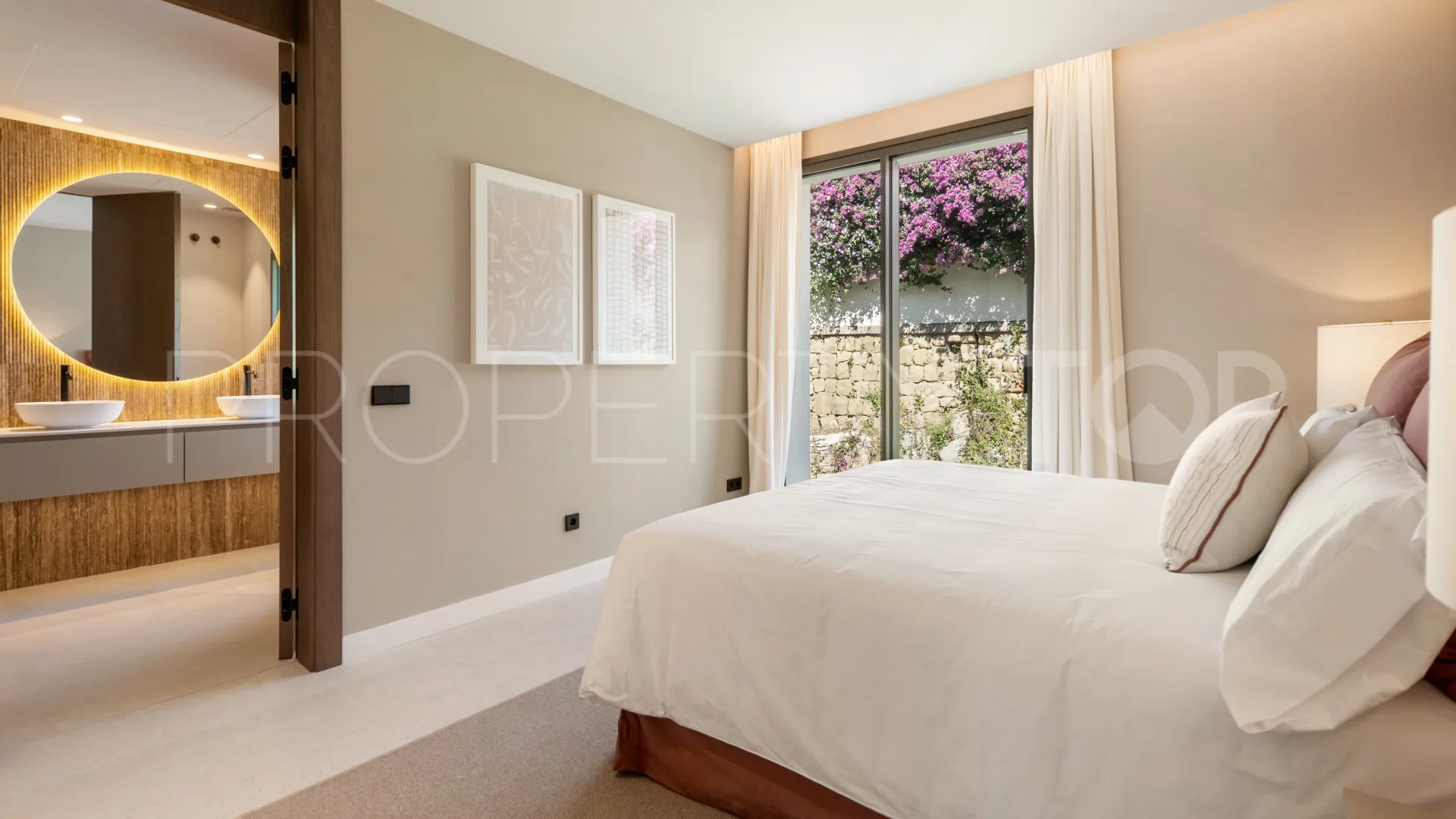 El Herrojo 6 bedrooms villa for sale