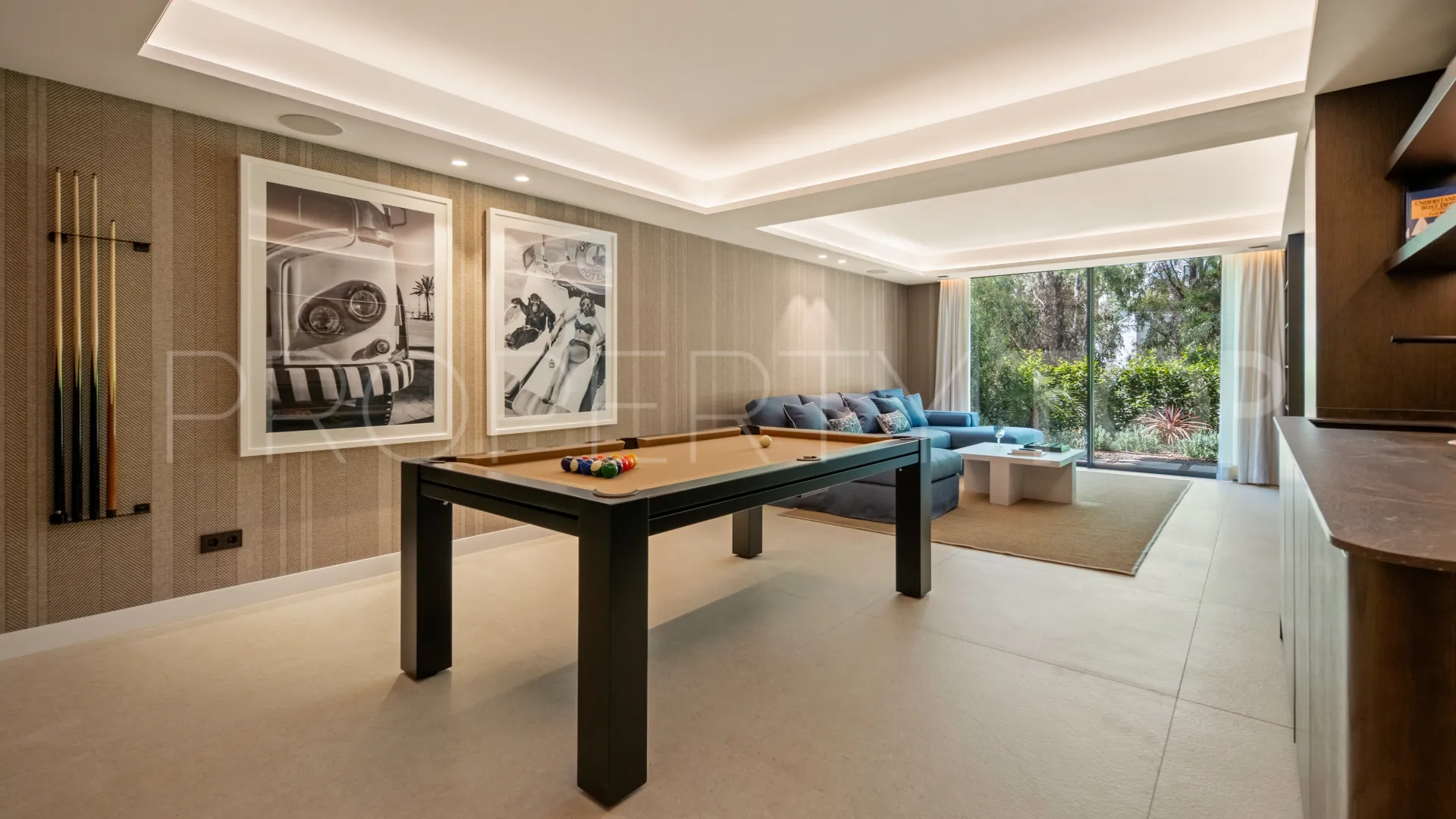 El Herrojo 6 bedrooms villa for sale
