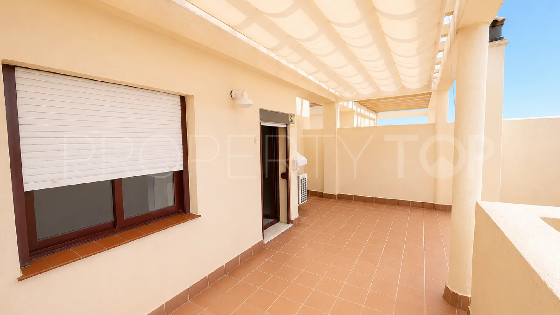 Corona de Nagüeles town house for sale