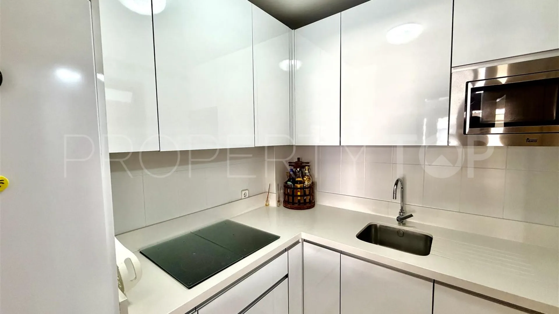 Se vende apartamento en Marbella Centro con 1 dormitorio