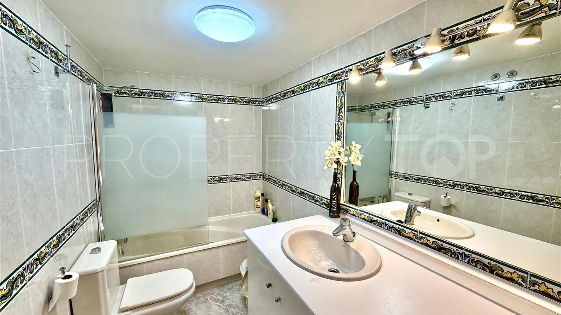 Se vende apartamento en Marbella Centro con 1 dormitorio