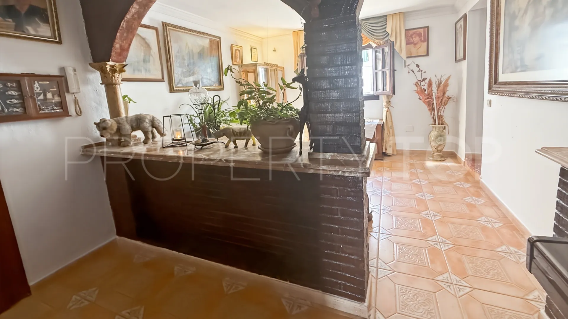 2 bedrooms Estepona flat for sale