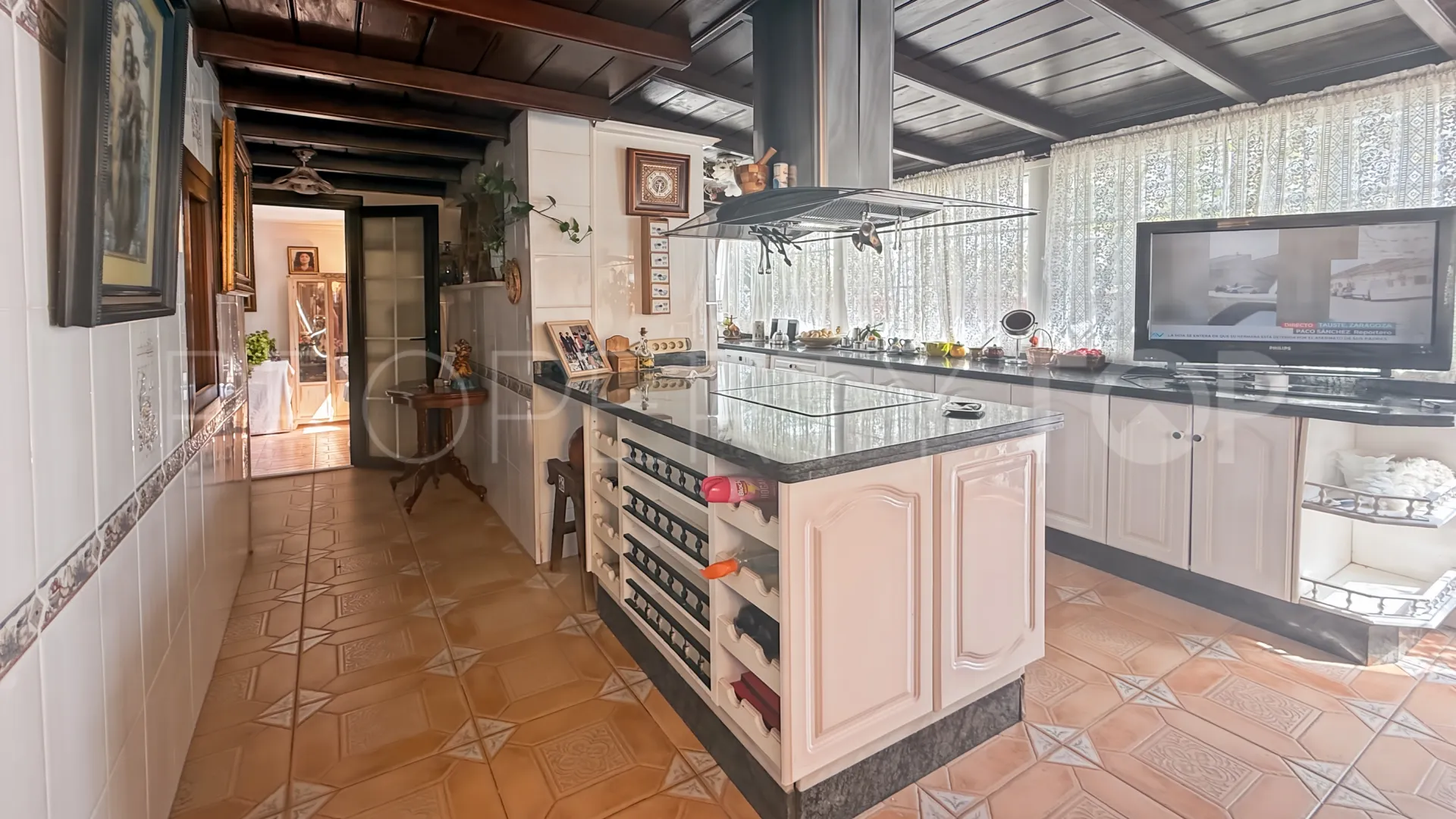 2 bedrooms Estepona flat for sale