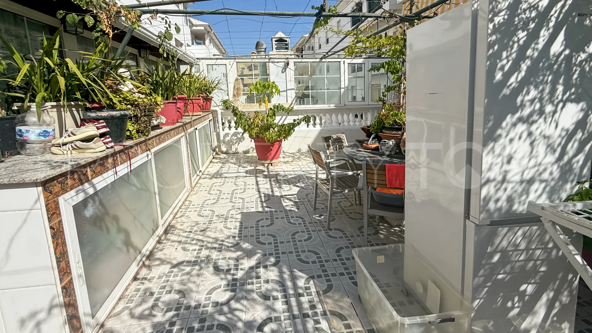 2 bedrooms Estepona flat for sale