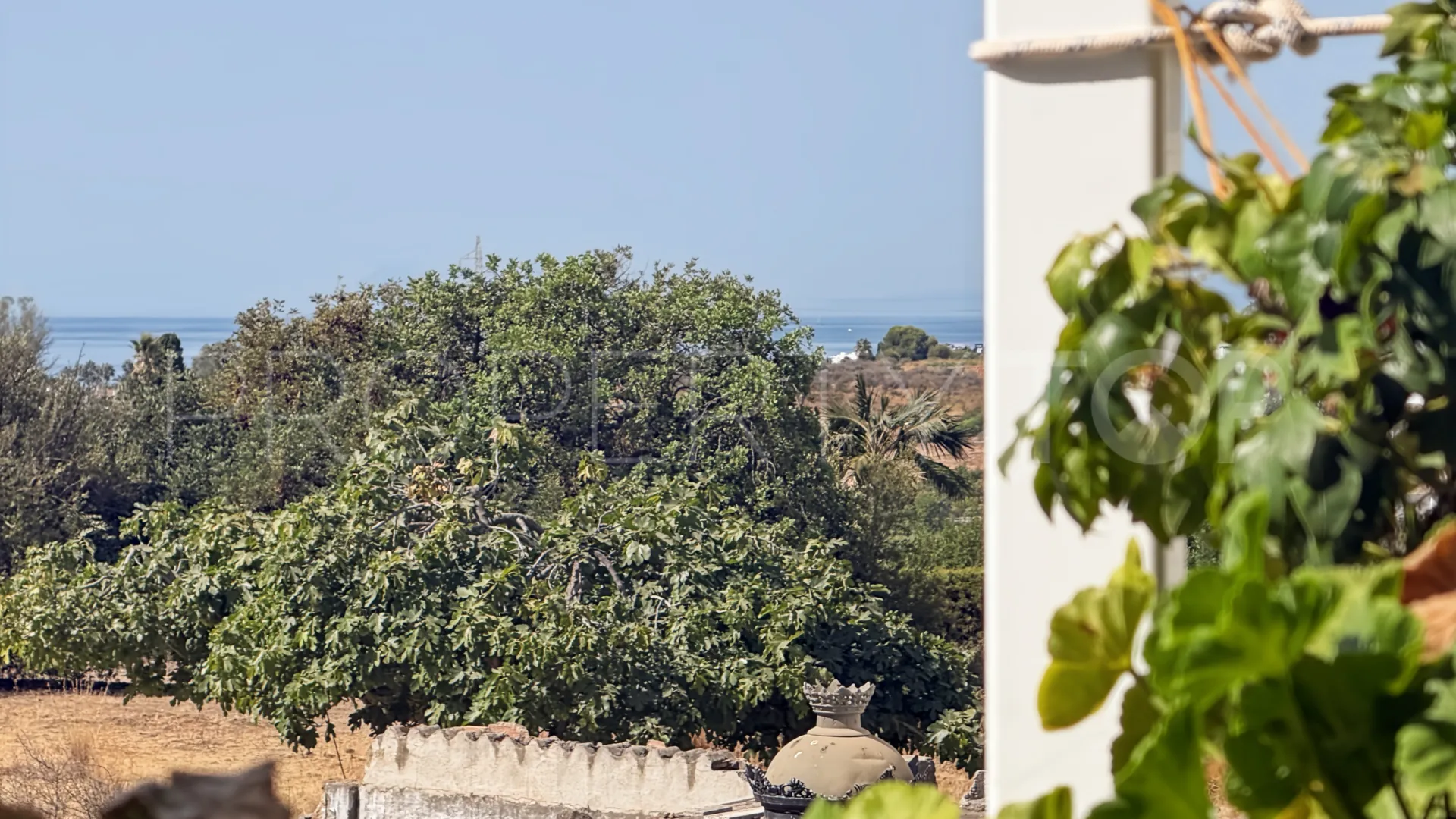 2 bedrooms Estepona flat for sale