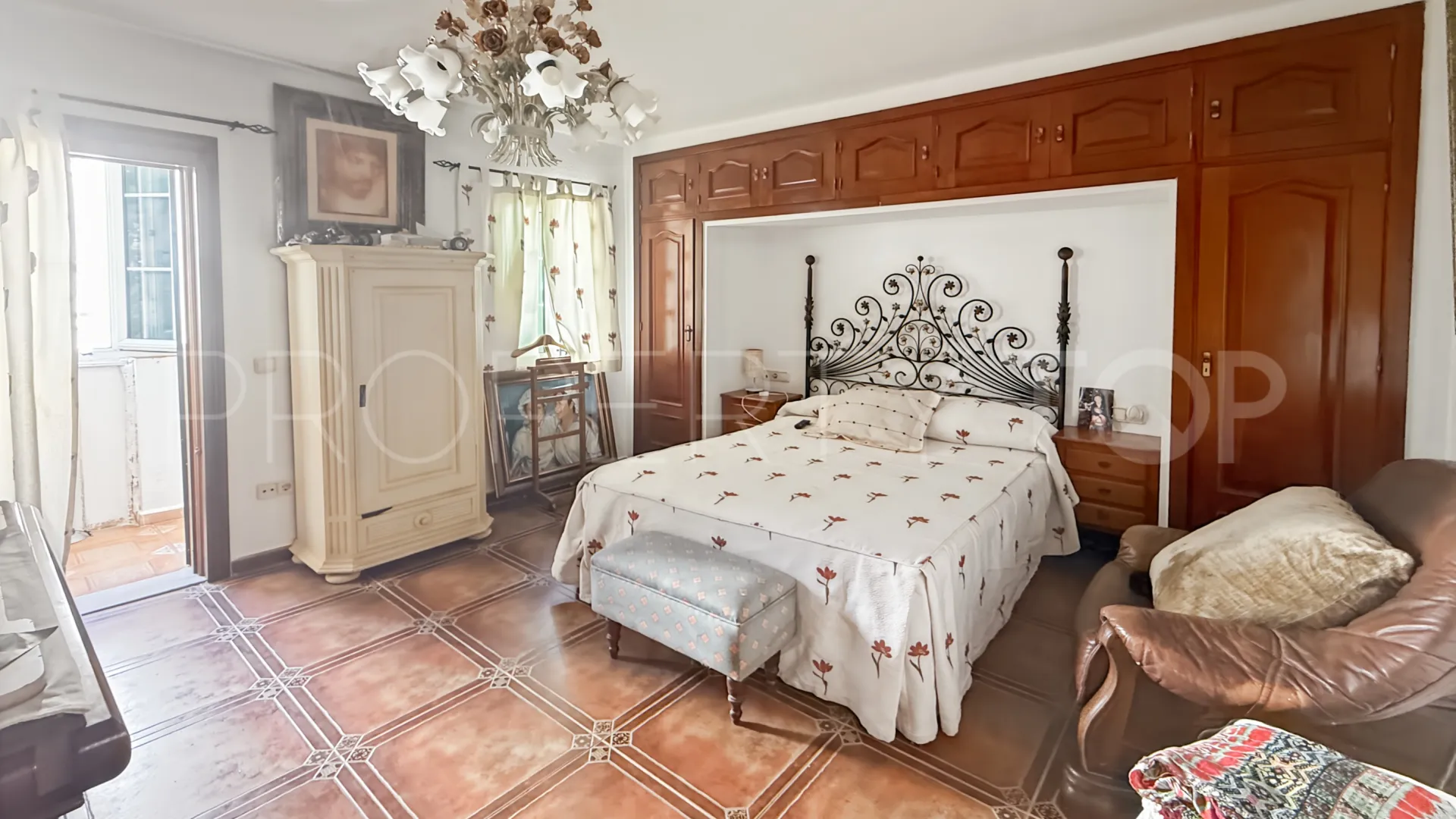 2 bedrooms Estepona flat for sale