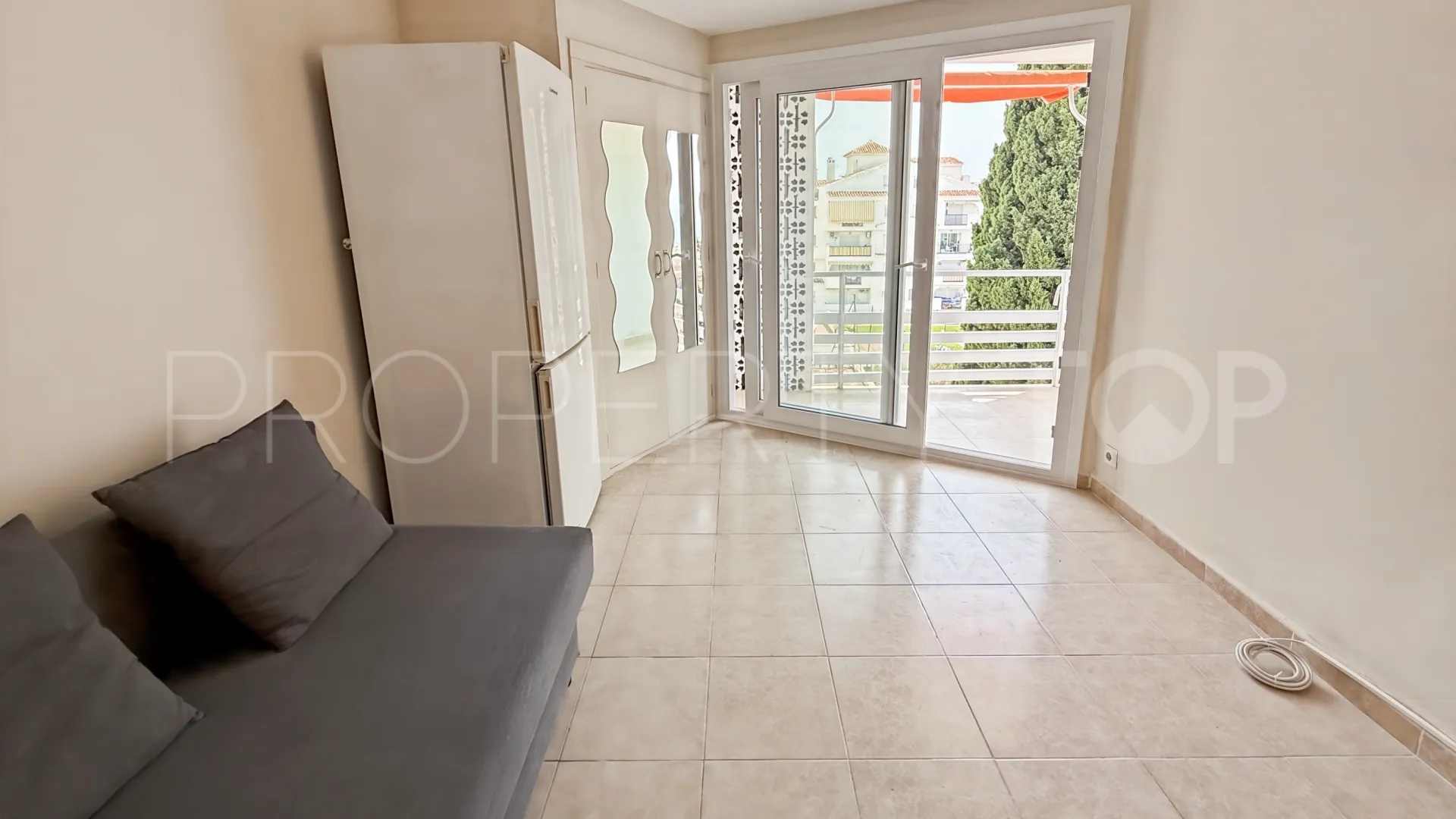 Buy studio in Calahonda