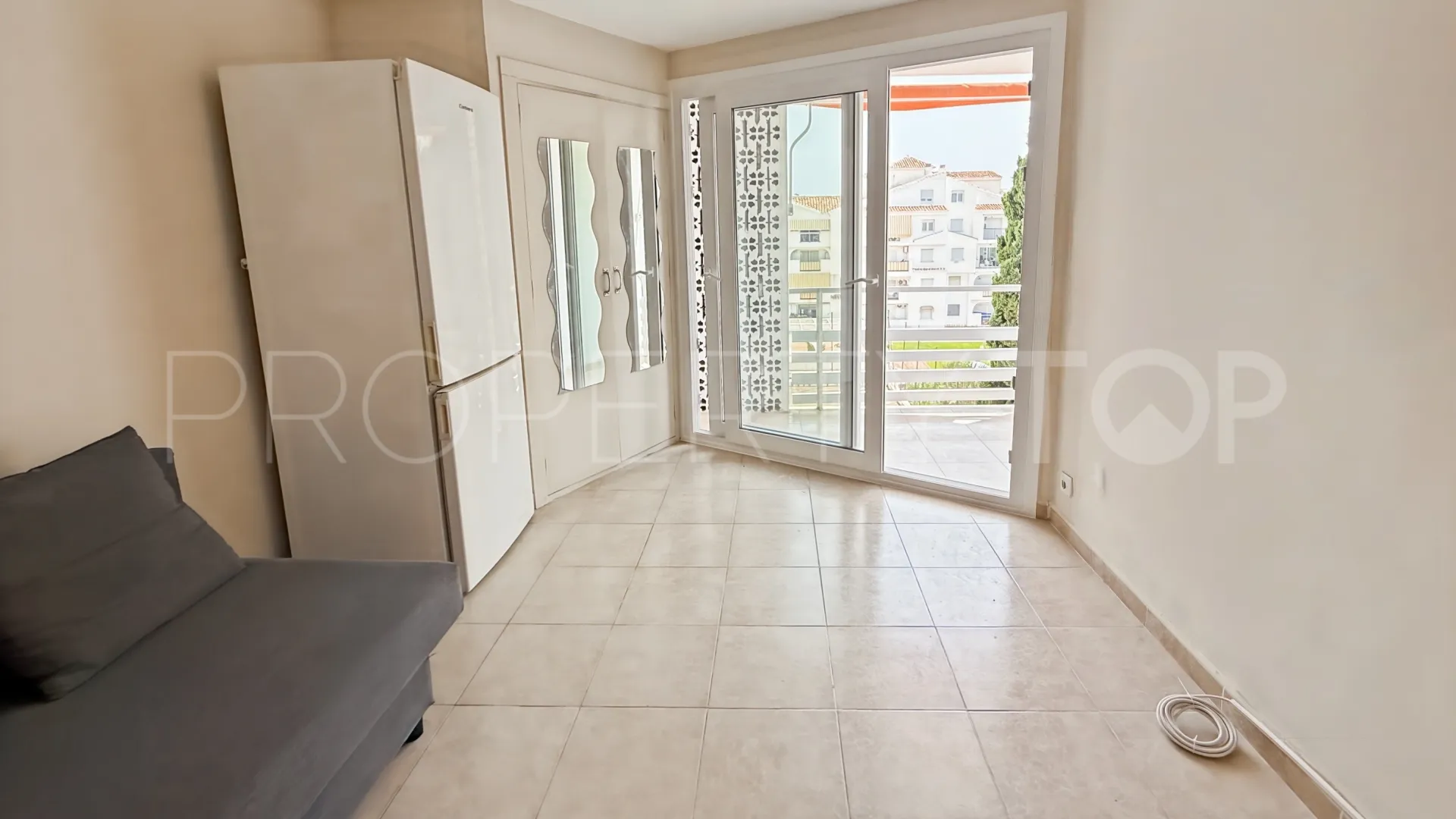 Buy studio in Calahonda