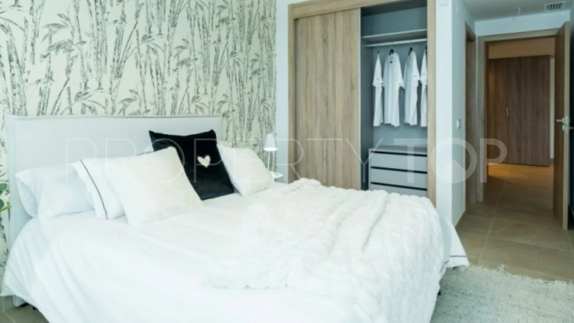 Estepona Golf, apartamento en venta con 2 dormitorios