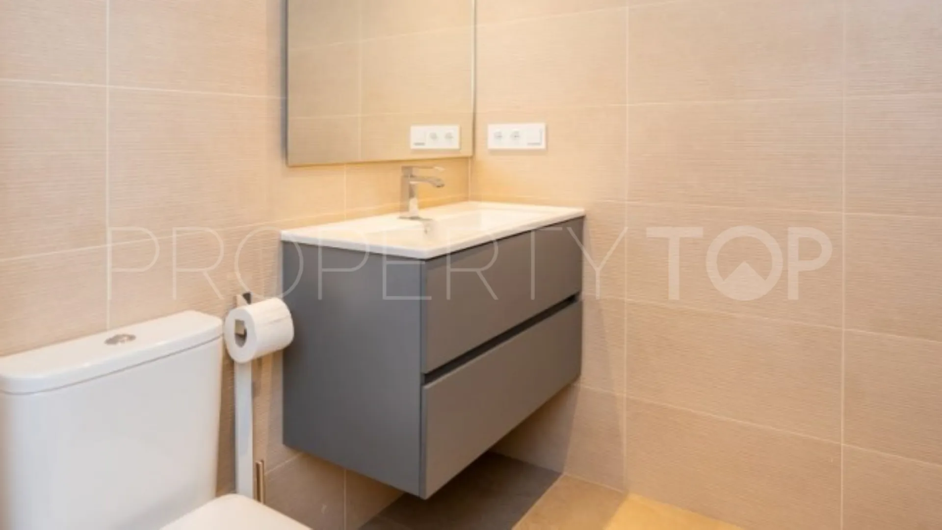 Estepona Golf, apartamento en venta con 2 dormitorios