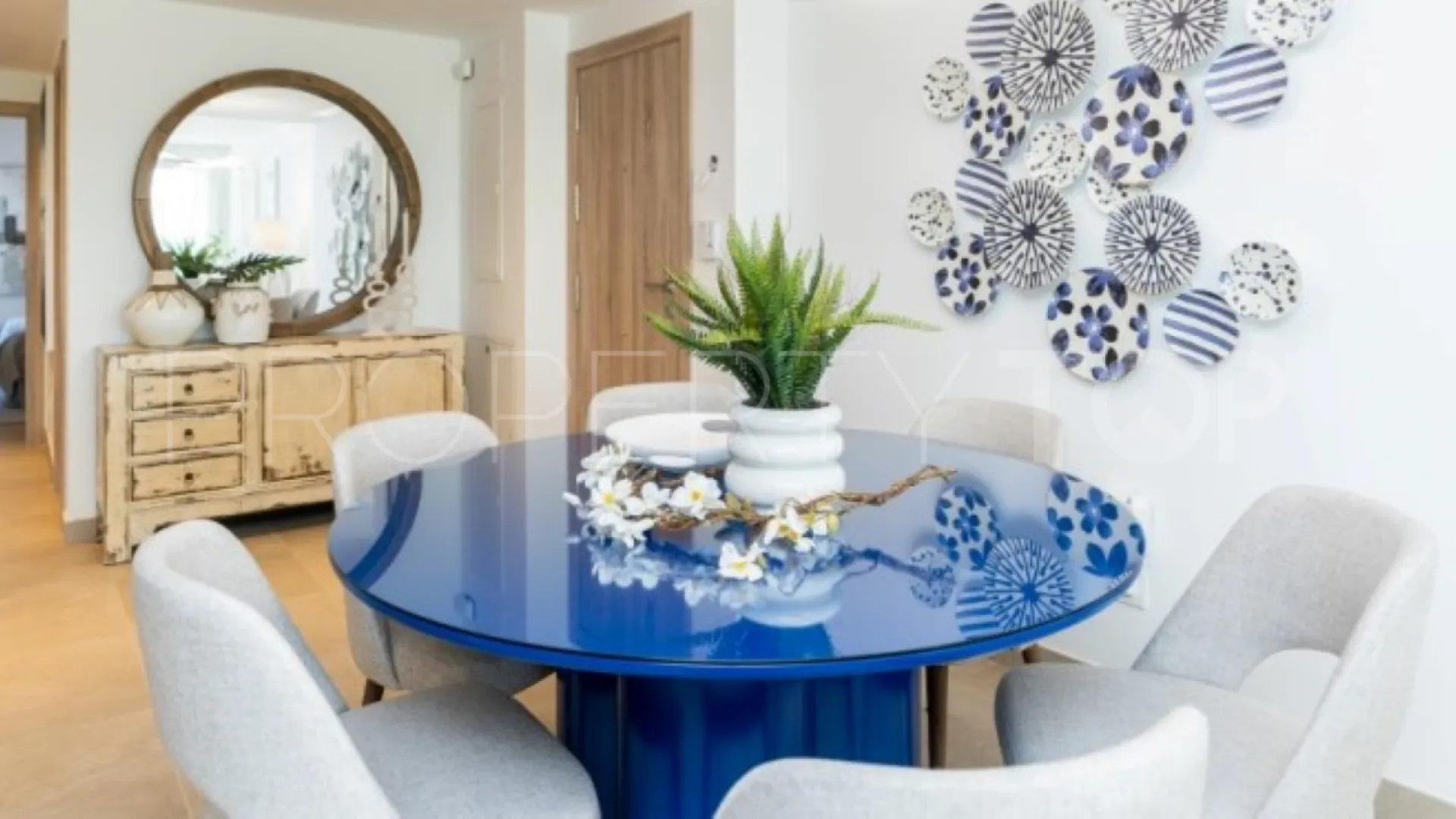 Estepona Golf, apartamento en venta con 2 dormitorios
