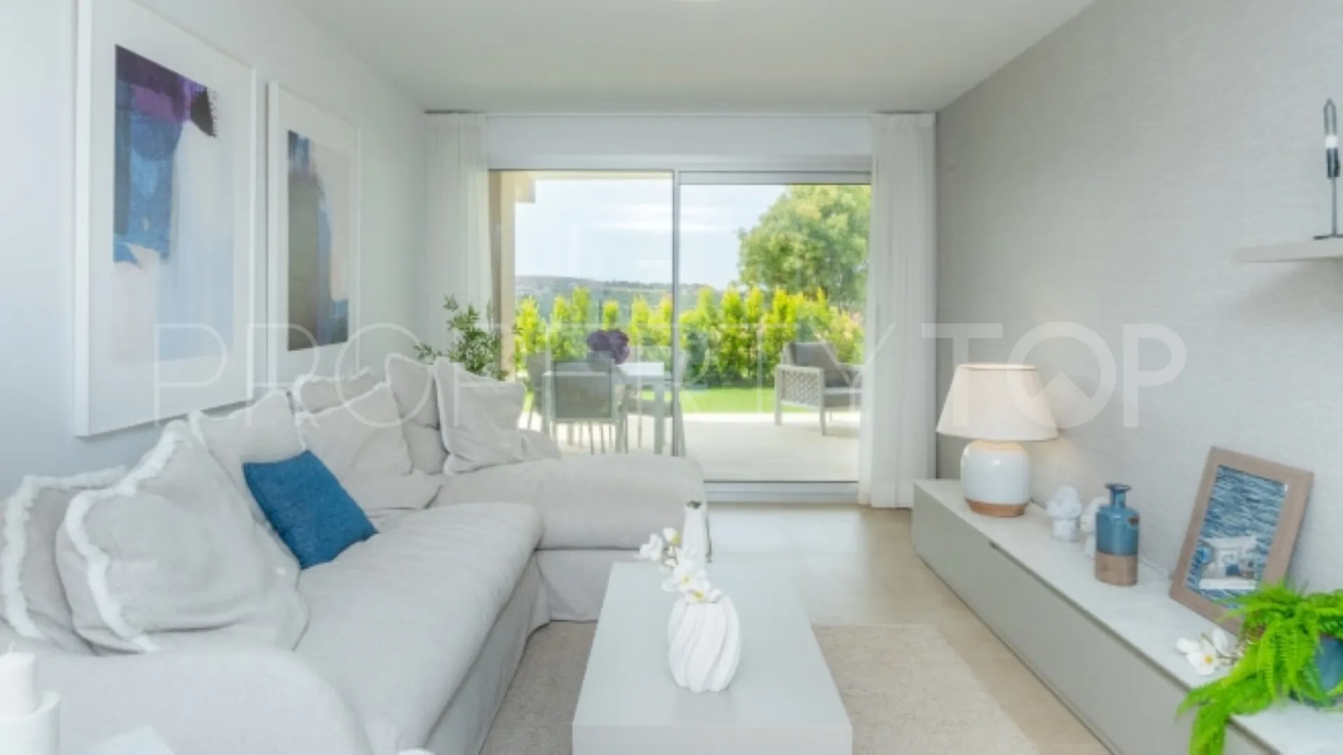 Estepona Golf, apartamento en venta con 2 dormitorios
