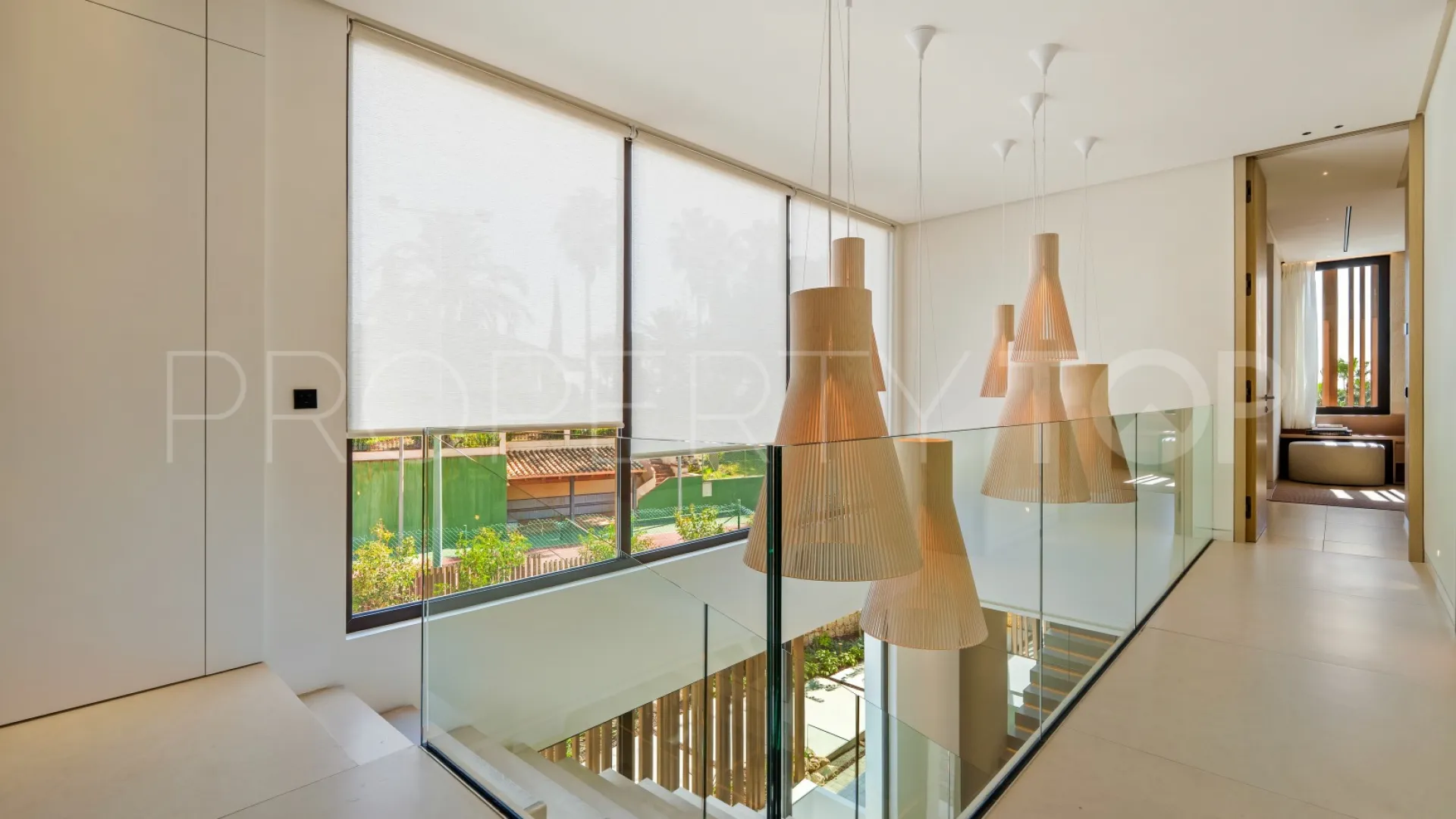 For sale 5 bedrooms villa in Marbella Golden Mile