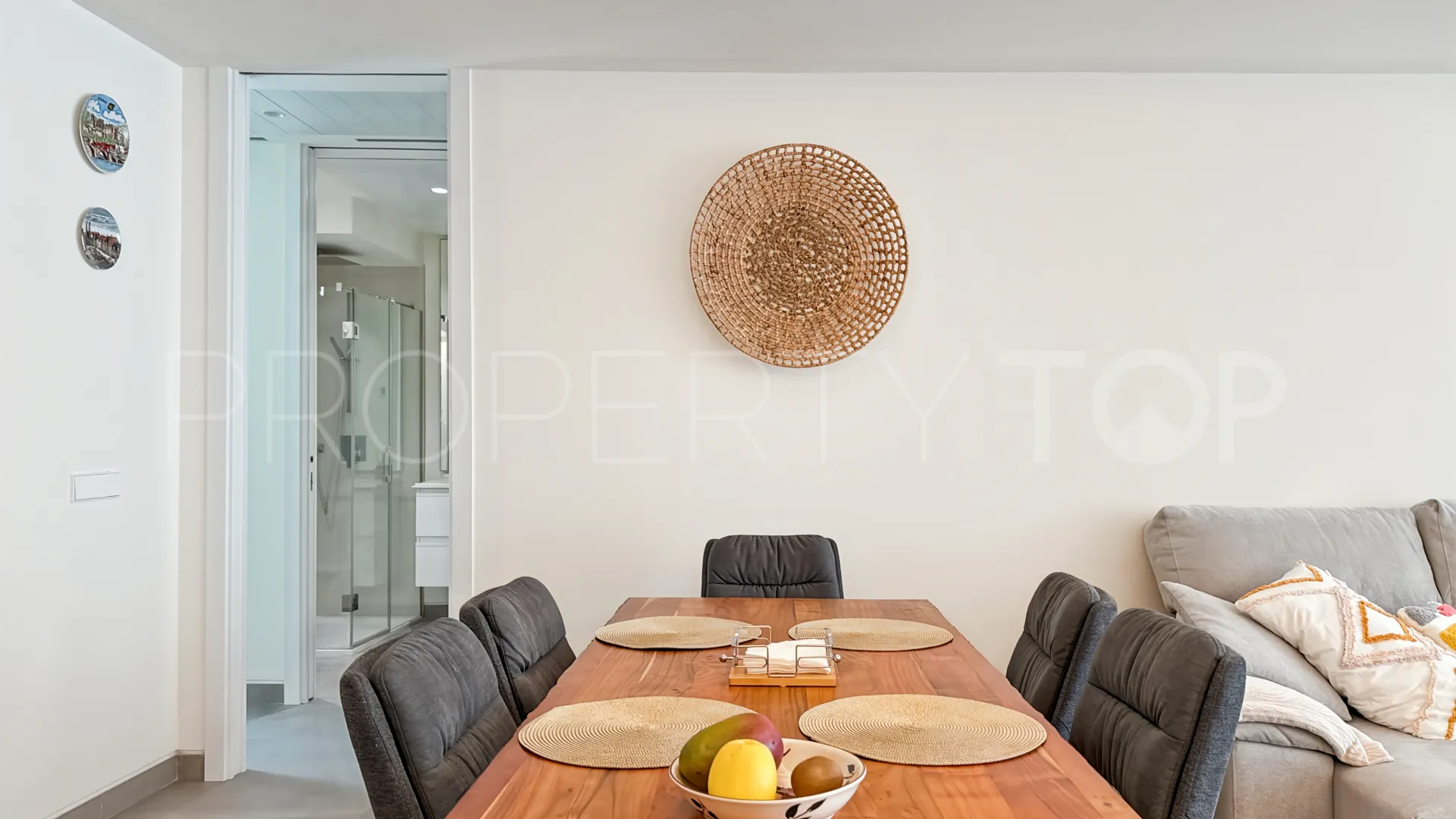 Apartment for sale in Estepona Puerto