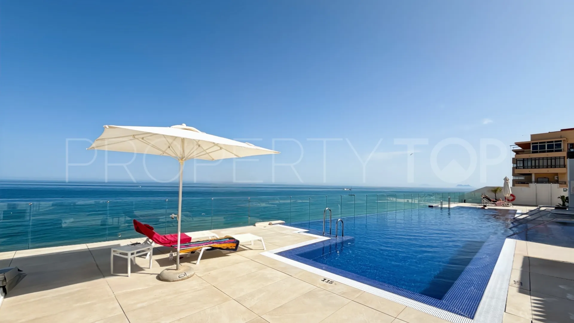Apartment for sale in Estepona Puerto