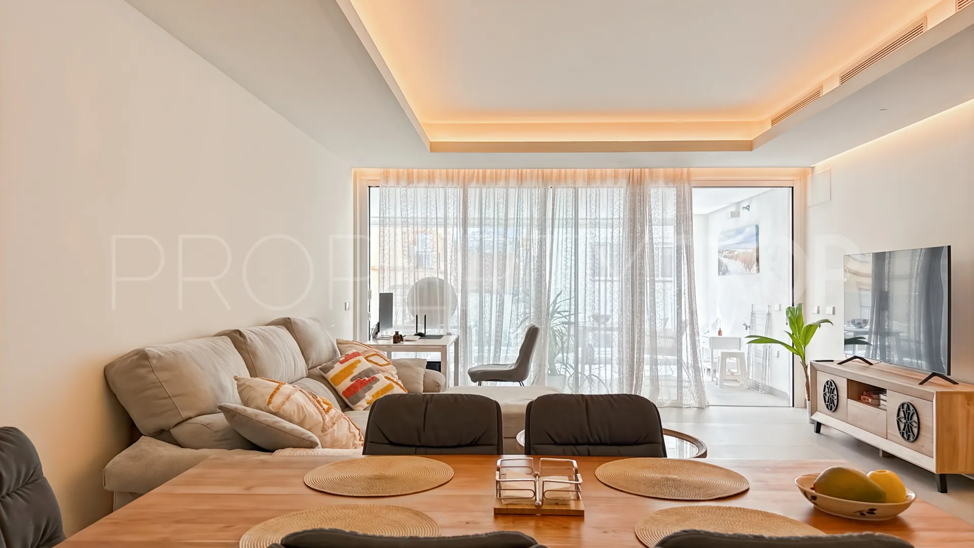 Apartment for sale in Estepona Puerto