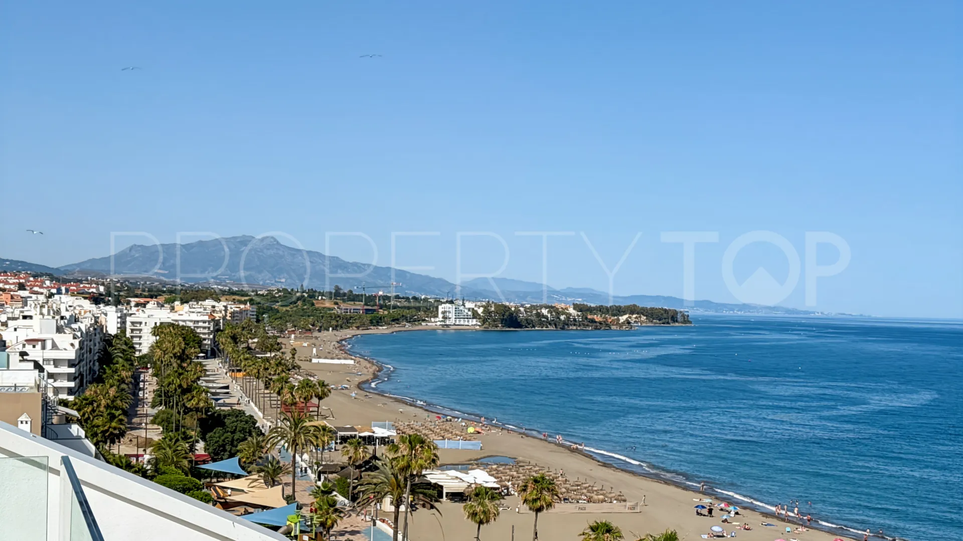Apartment for sale in Estepona Puerto