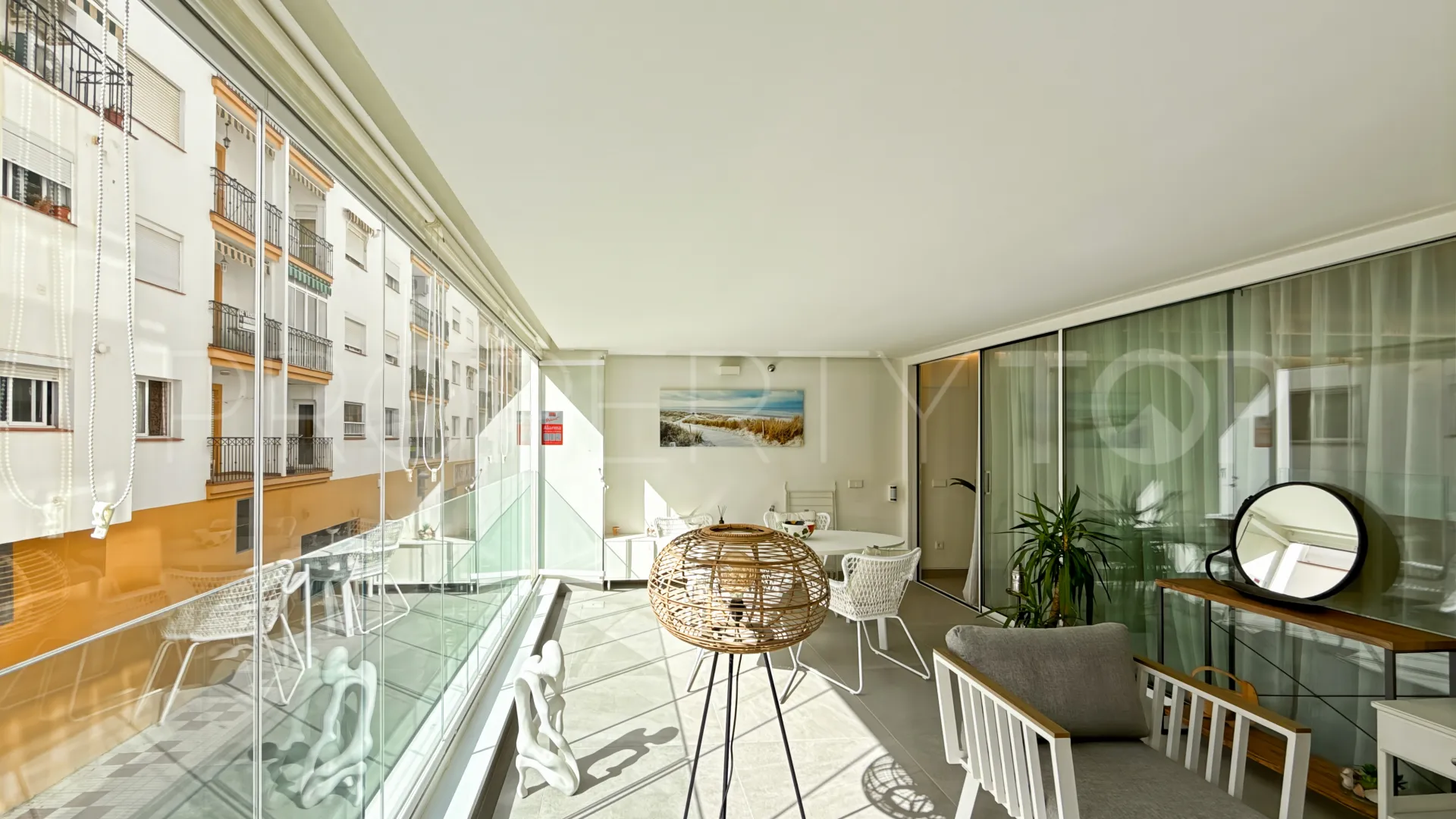 Apartment for sale in Estepona Puerto