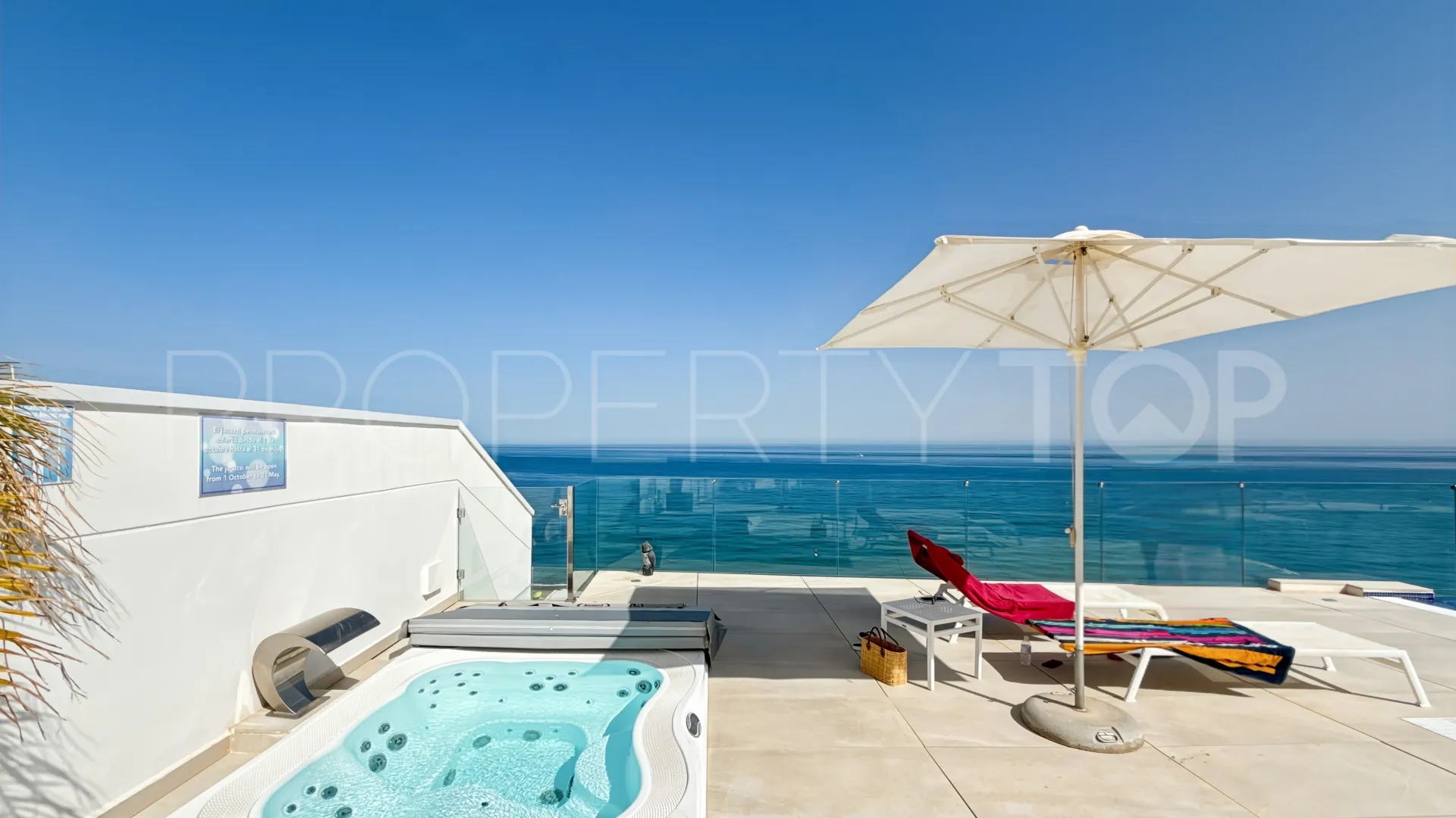 Apartment for sale in Estepona Puerto