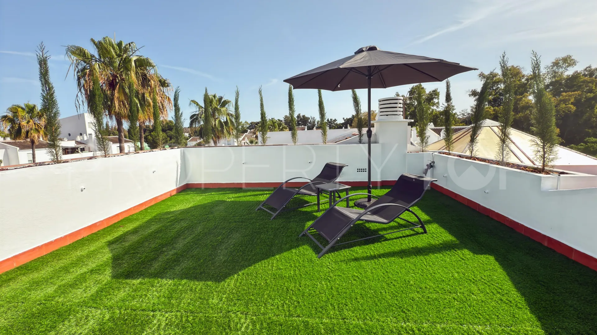 Se vende atico duplex en Elviria de 3 dormitorios