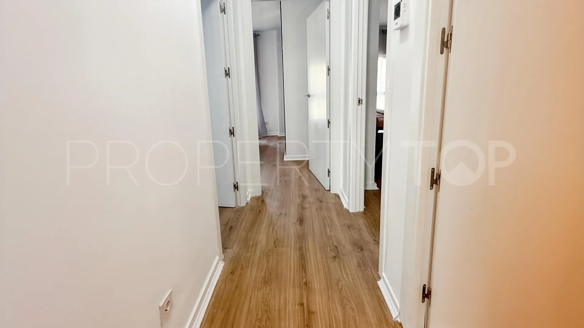Se vende atico duplex en Elviria de 3 dormitorios