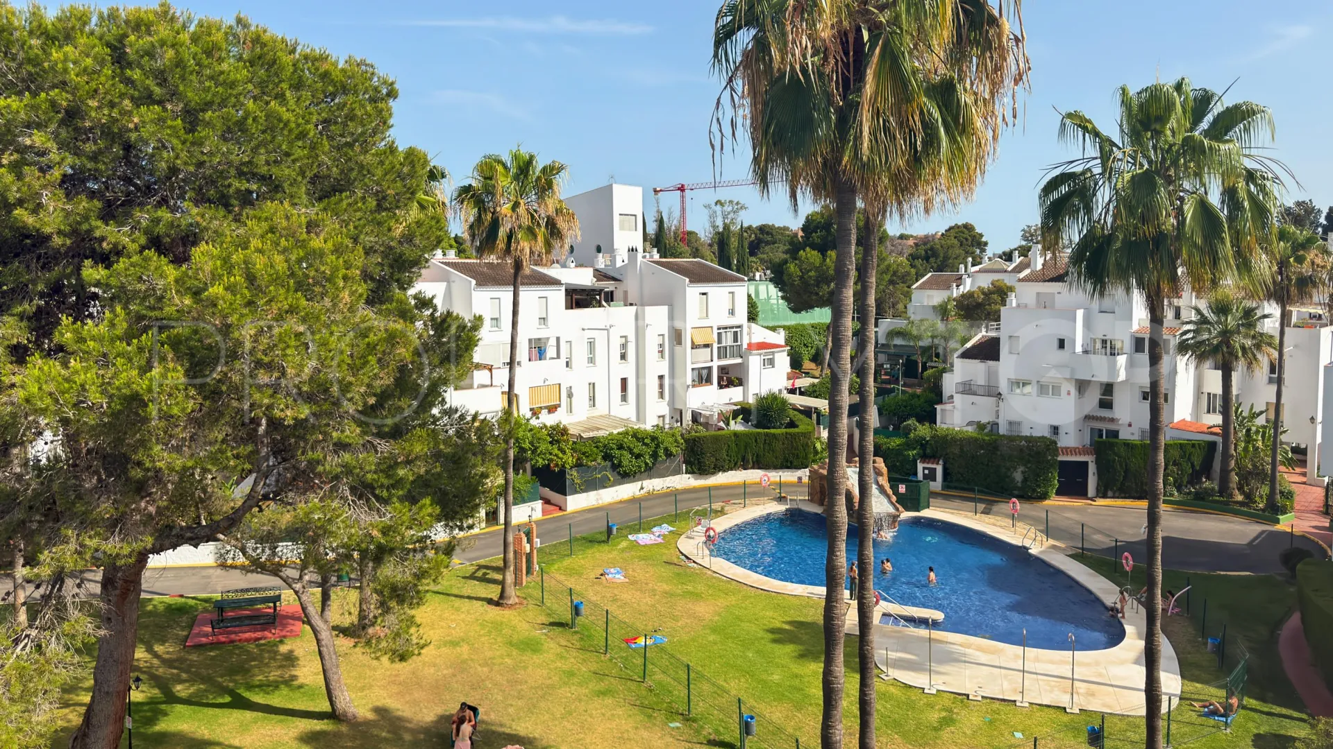 Se vende atico duplex en Elviria de 3 dormitorios
