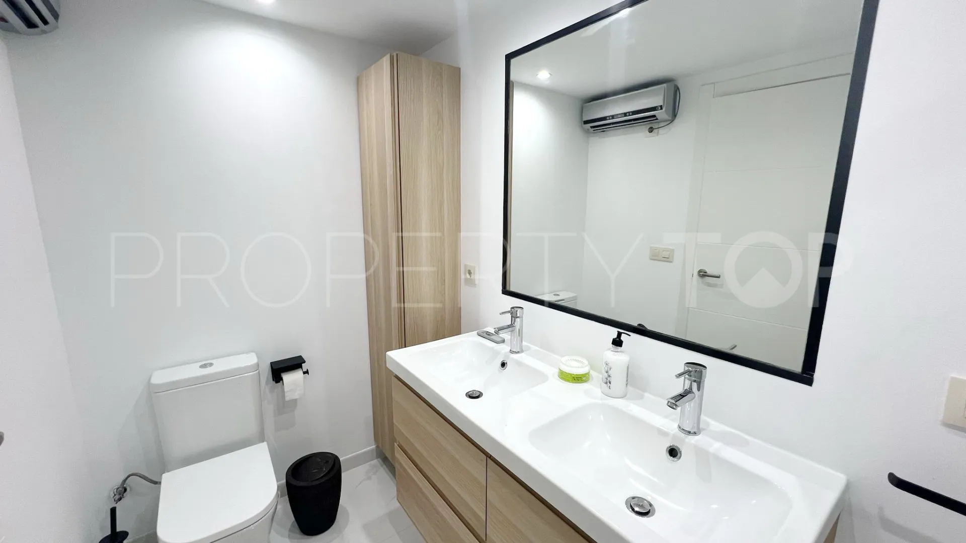 4 bedrooms apartment in Marbella City for sale