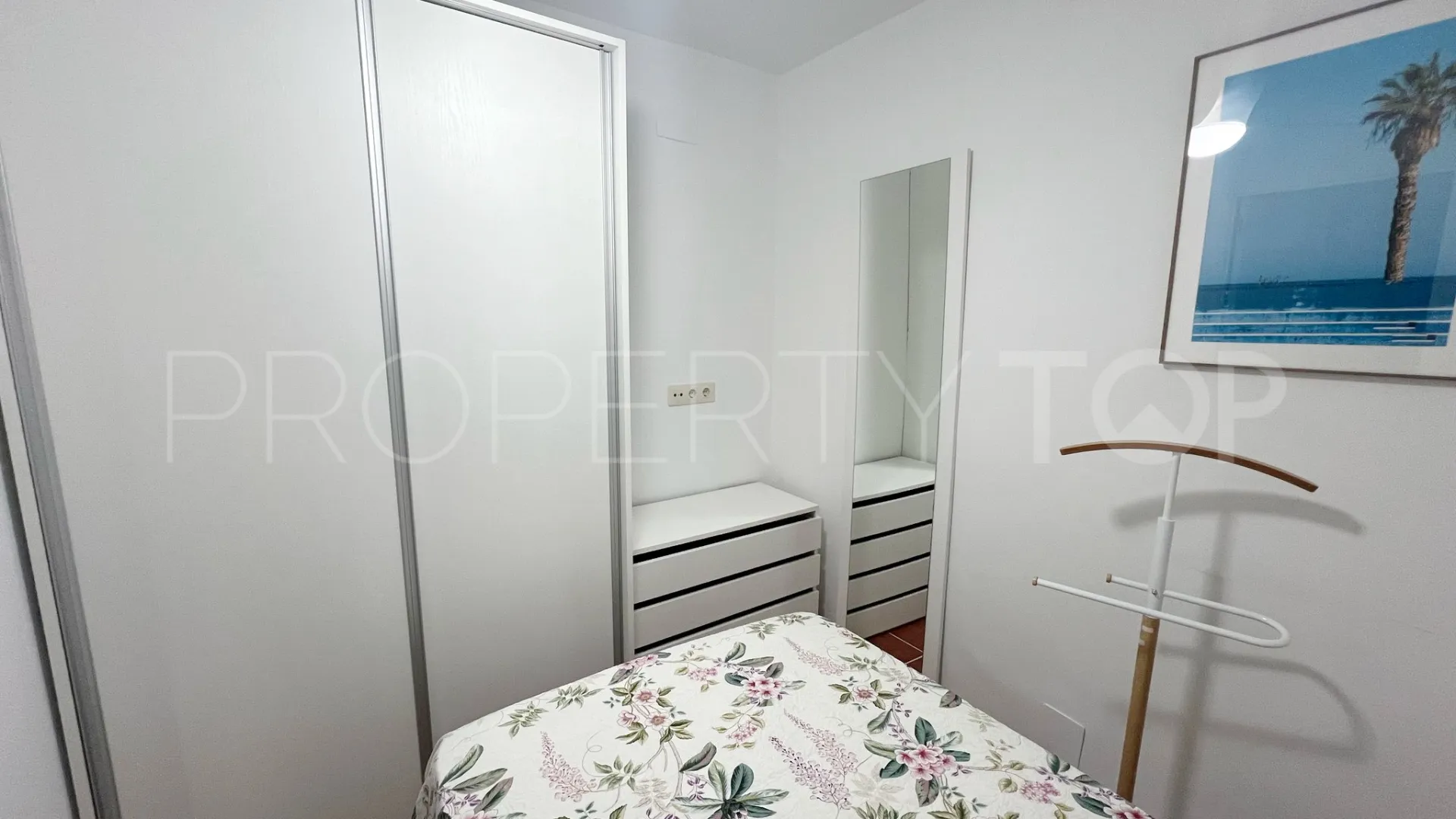 4 bedrooms apartment in Marbella City for sale