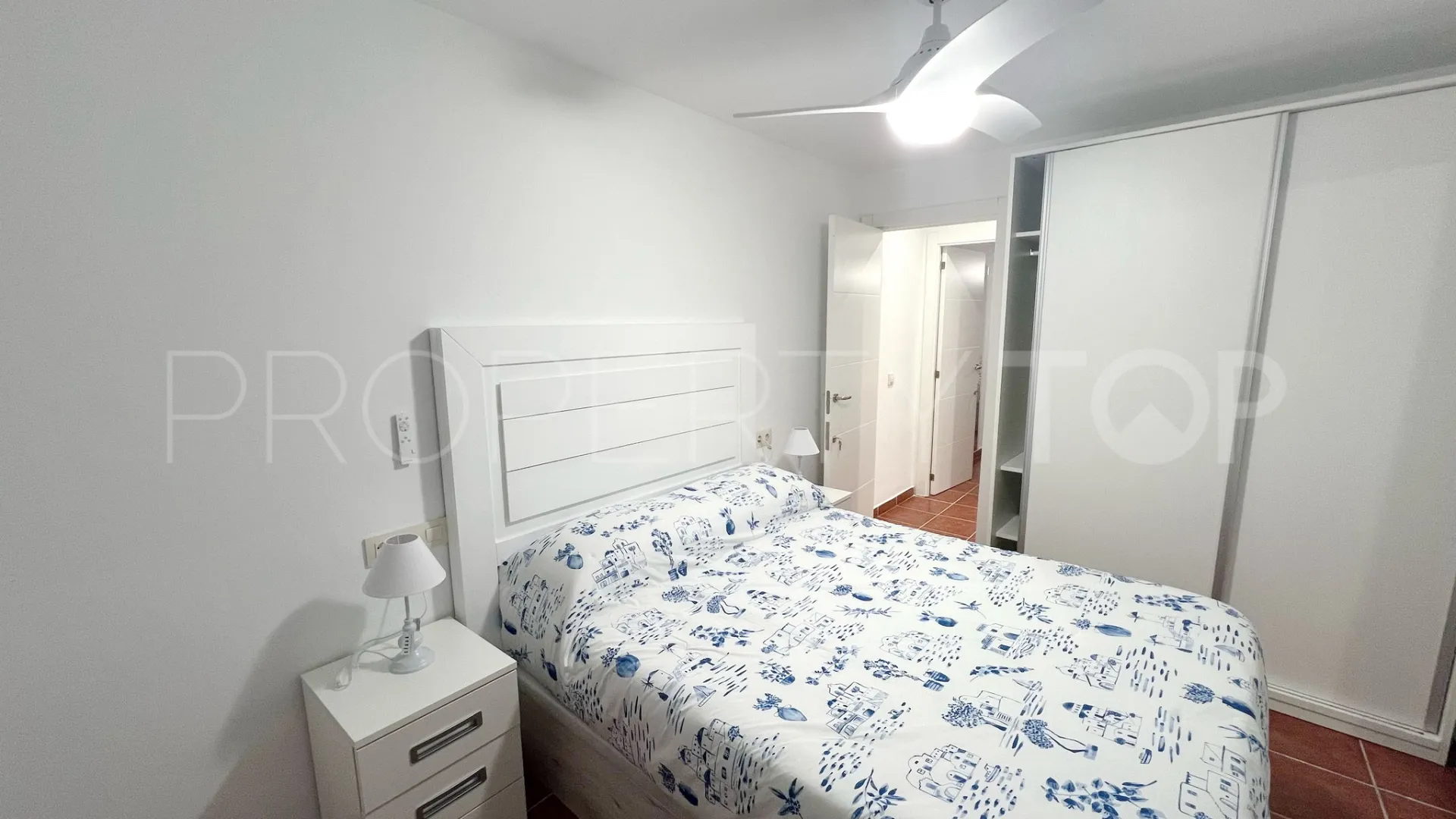 4 bedrooms apartment in Marbella City for sale