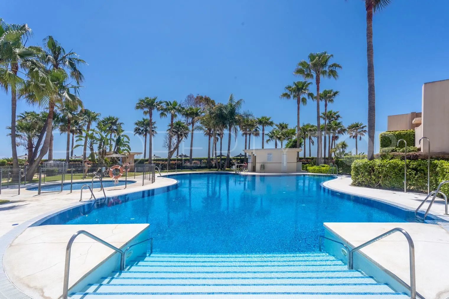 Duplex penthouse with 2 bedrooms for sale in Bahia de la Plata