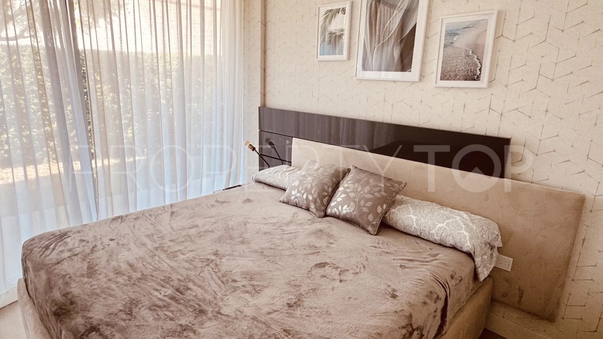 Buy 2 bedrooms ground floor apartment in The Edge