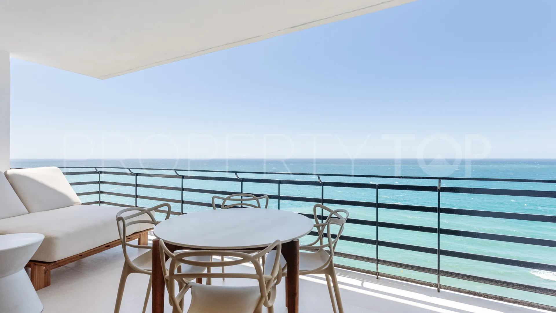 Apartamento con 2 dormitorios en venta en Marbella Centro