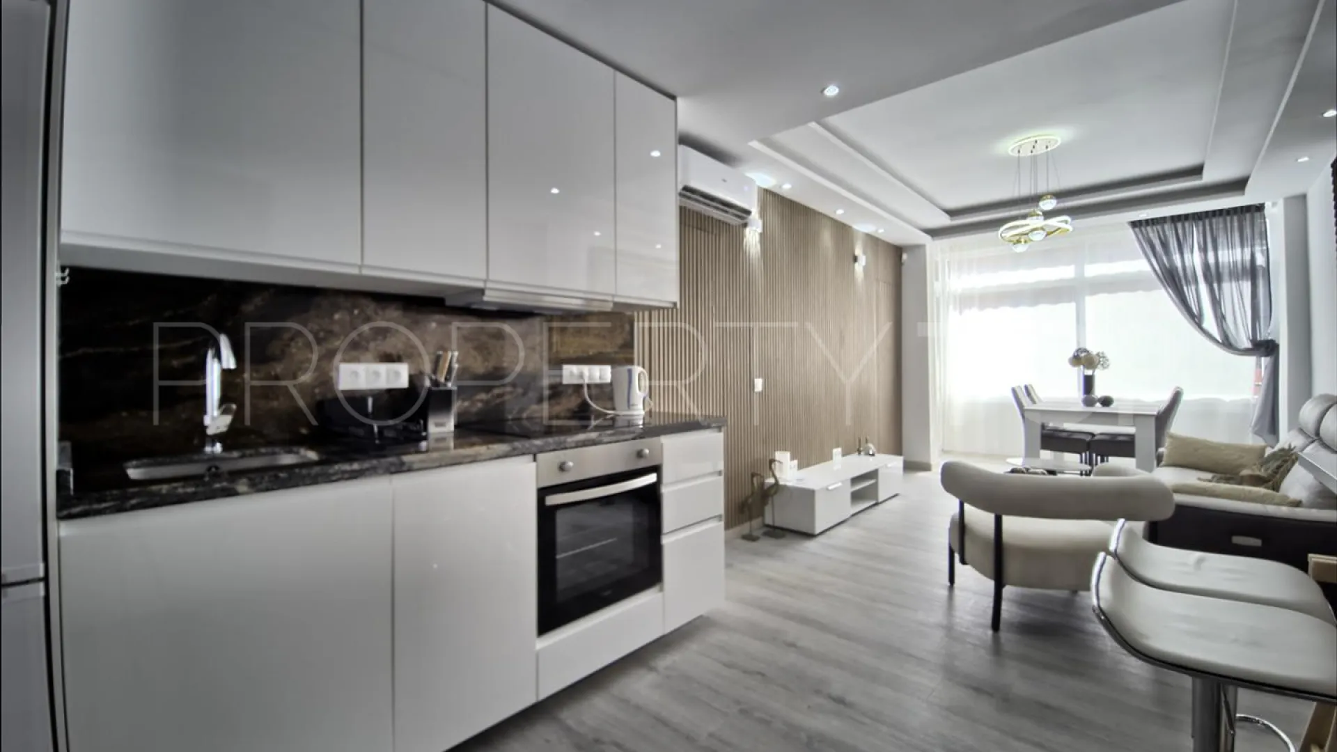 Buy Marbella Centro apartment with 2 bedrooms