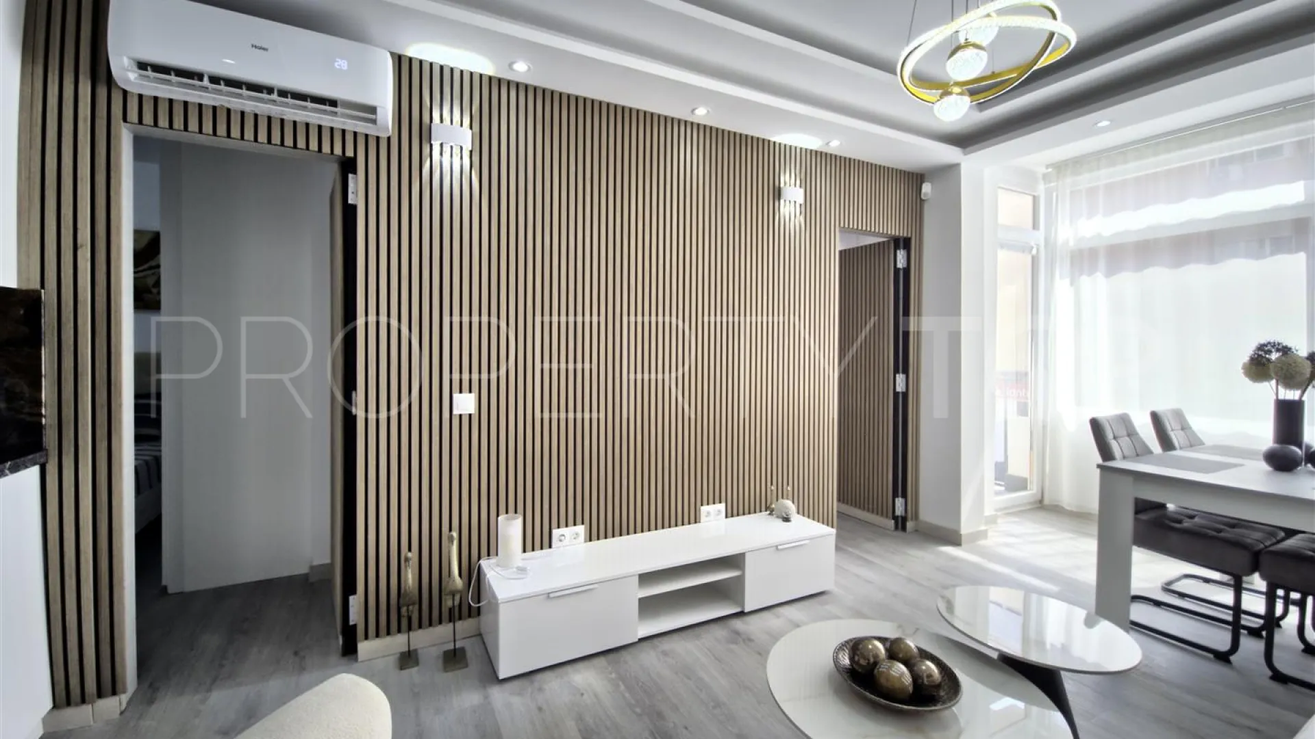 Buy Marbella Centro apartment with 2 bedrooms