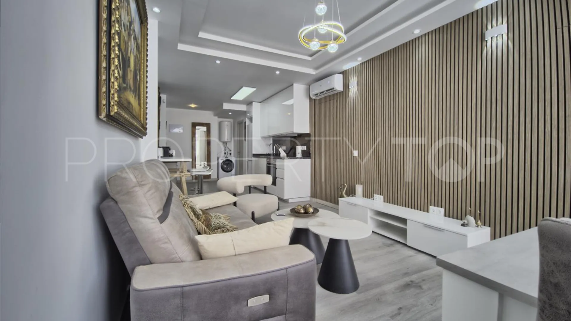 Buy Marbella Centro apartment with 2 bedrooms