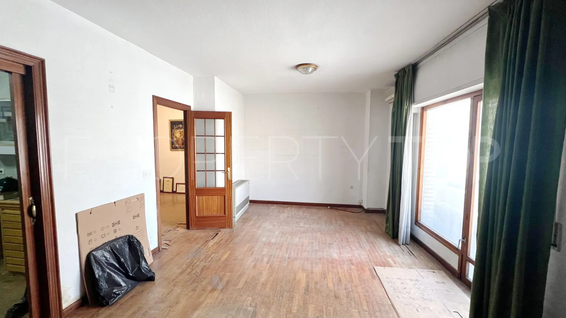 Apartamento en venta en Marbella Centro con 3 dormitorios