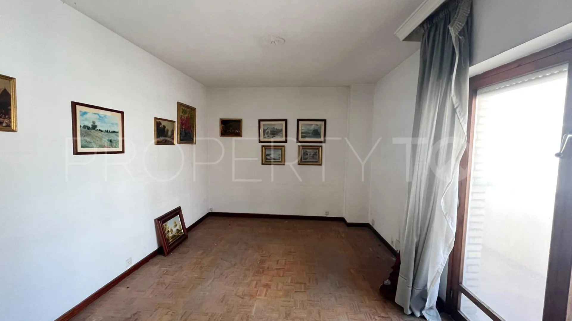 Apartamento en venta en Marbella Centro con 3 dormitorios