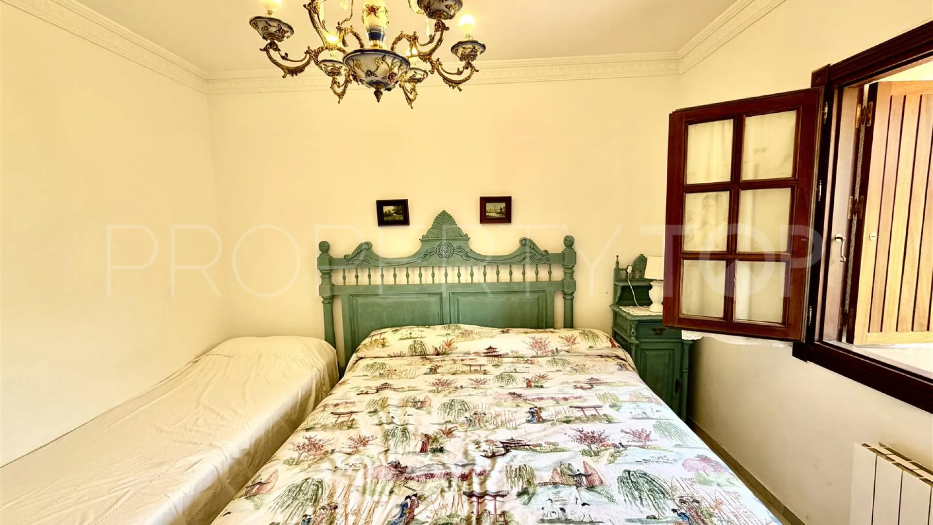Pareado en venta en Nueva Andalucia con 3 dormitorios