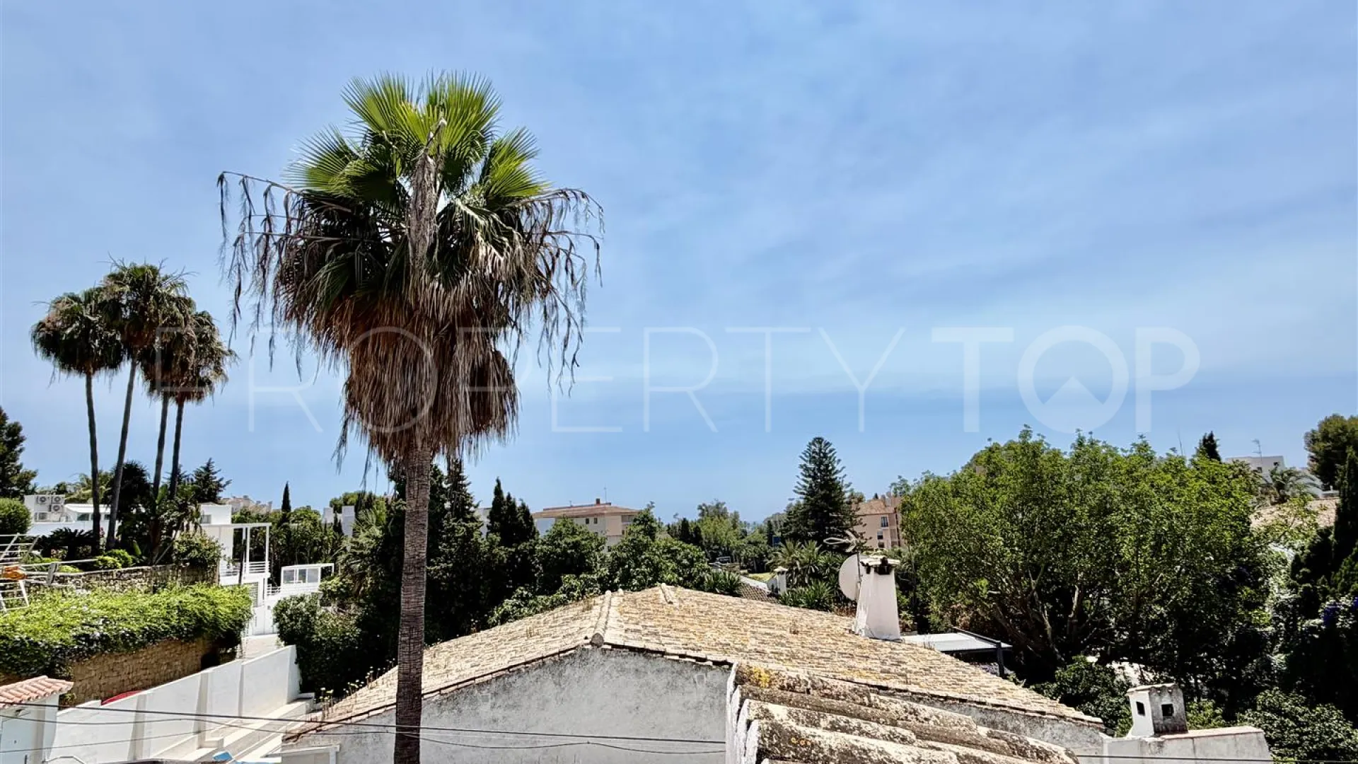 Pareado en venta en Nueva Andalucia con 3 dormitorios