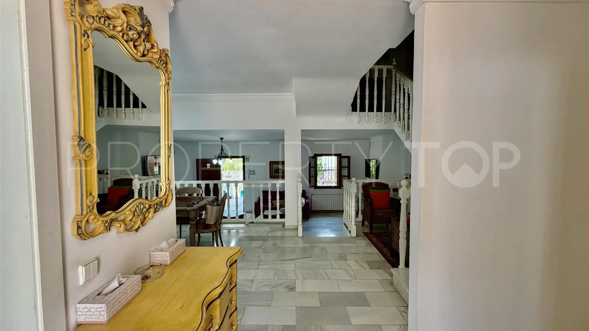 Pareado en venta en Nueva Andalucia con 3 dormitorios