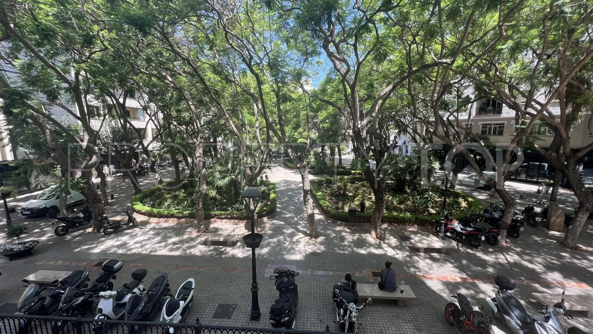 Se vende apartamento en Marbella Centro con 2 dormitorios