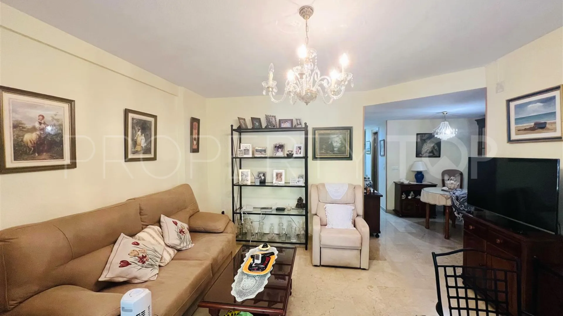 Se vende apartamento en Marbella Centro con 2 dormitorios